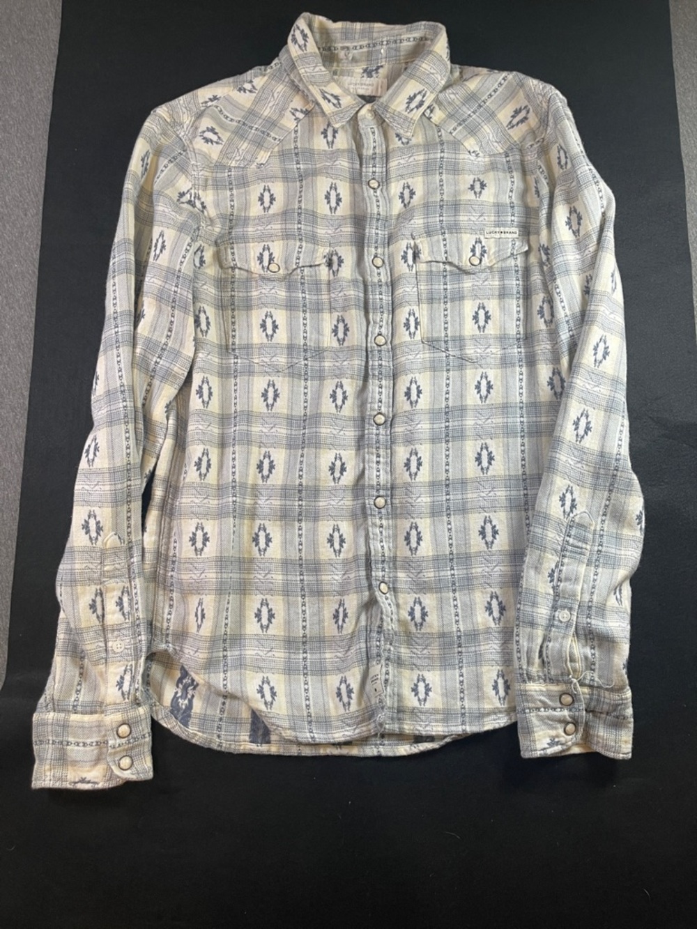 Lucky Brand Light Blue and White Patterned women’s Button-Down Shirt size small